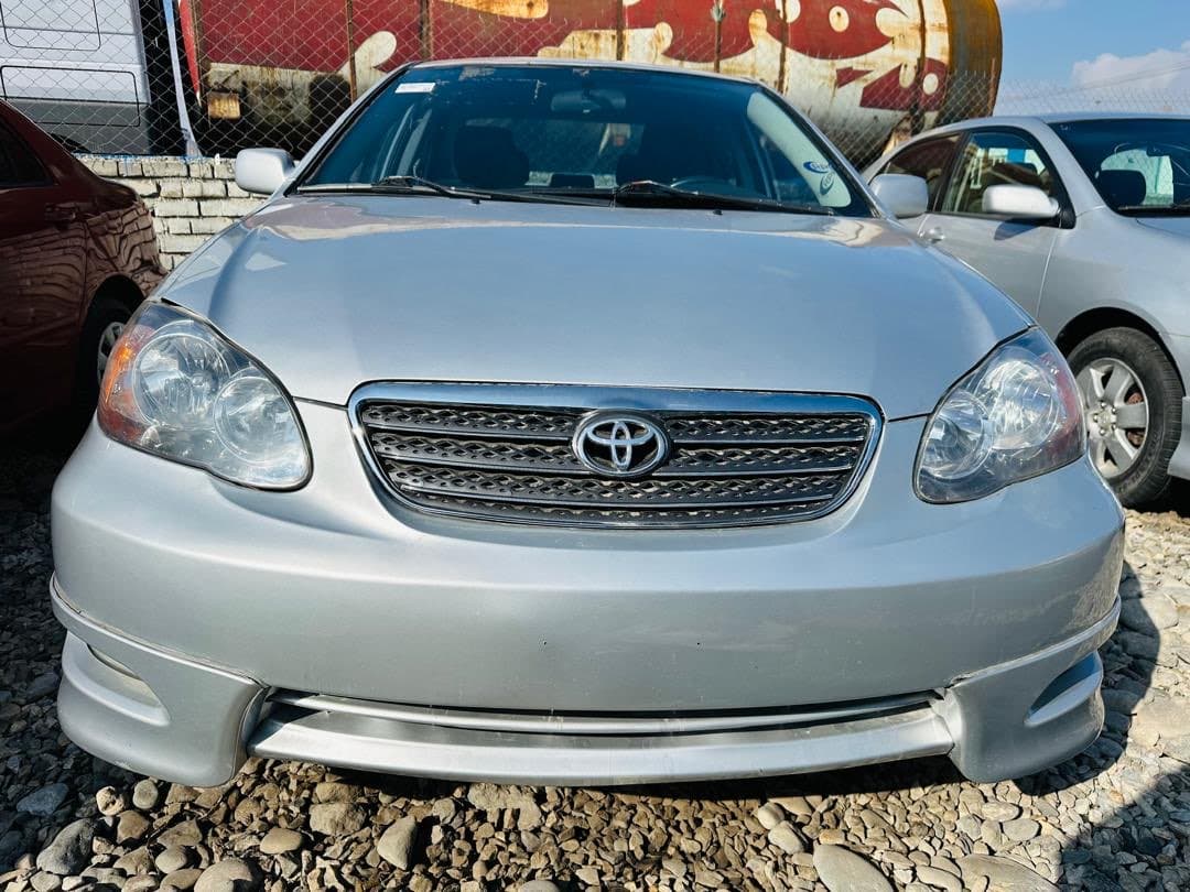 Toyota  Corolla 2005