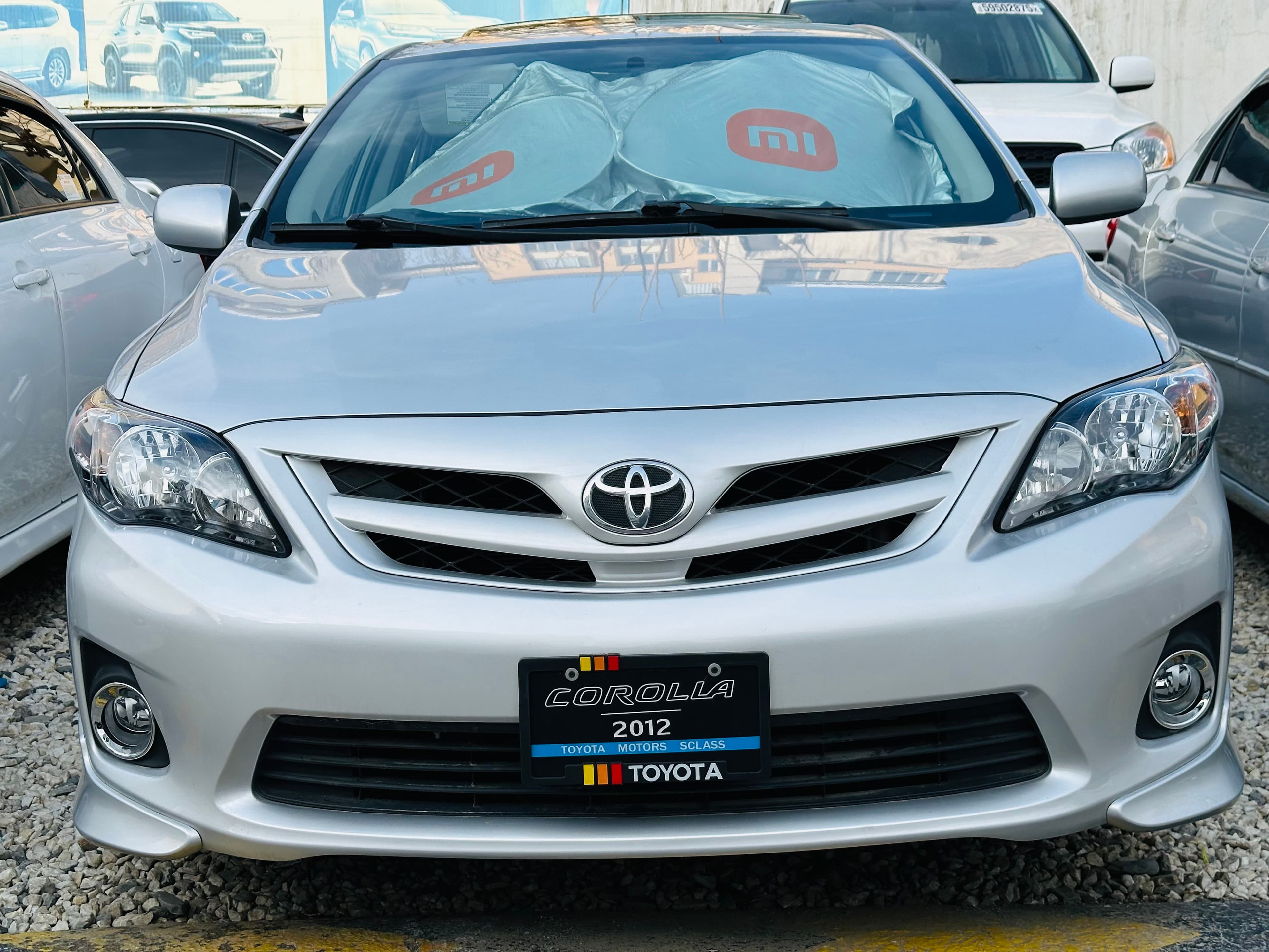 Toyota  Corolla 2012